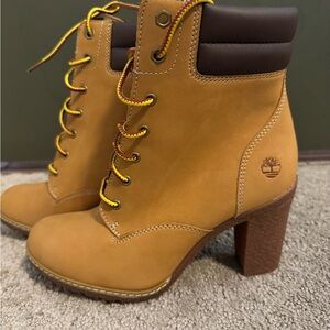 Timberland Women's Yellow and Brown Heeled Boots